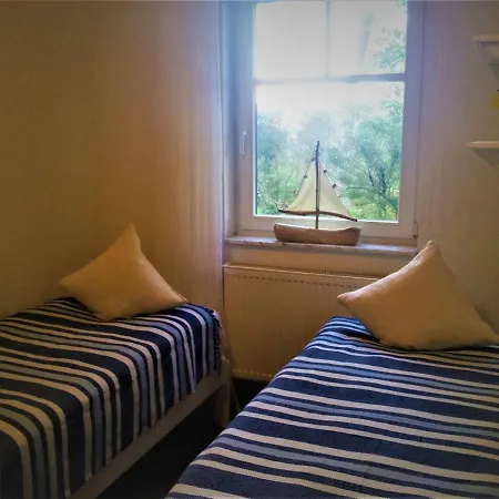 Eine Schoene 3-Zimmer-Wohnung Mit Ostsee-Zugang! Juliusruh Exterior photo