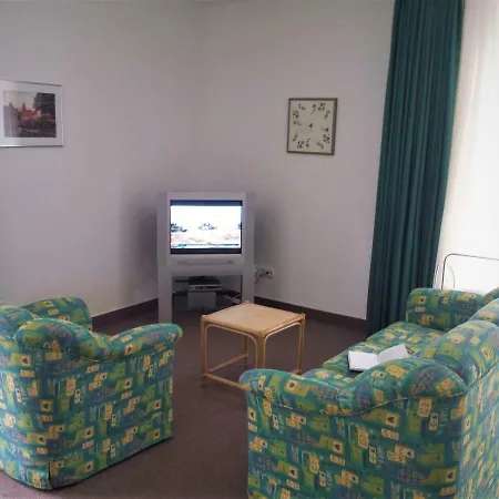Eine Schoene 3-Zimmer-Wohnung Mit Ostsee-Zugang! Juliusruh Exterior photo