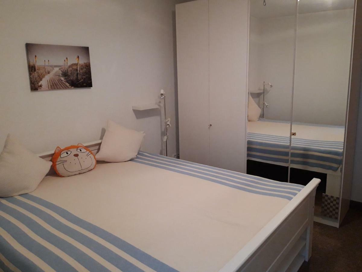 Eine Schoene 3-zimmer-wohnung Mit Ostsee-zugang! Apartment *