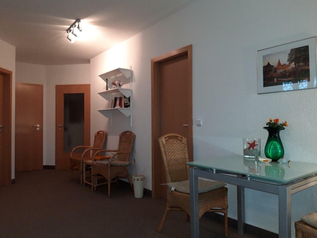 Eine Schoene 3-zimmer-wohnung Mit Ostsee-zugang! Juliusruh